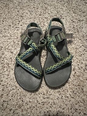 Chaco Women’s size 6 Outdoor Sport Sandals - Olive Green